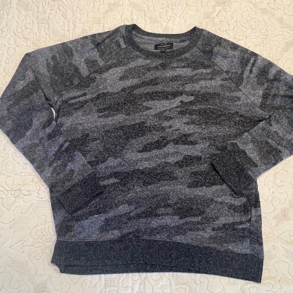 🍀Lucky Brand🍀 lightweight crewneck  pullover - l/s